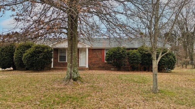 property at 3412 Melrose Dr