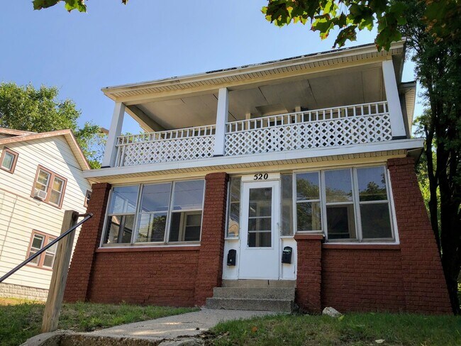 property at 520 Harlan Ave NE