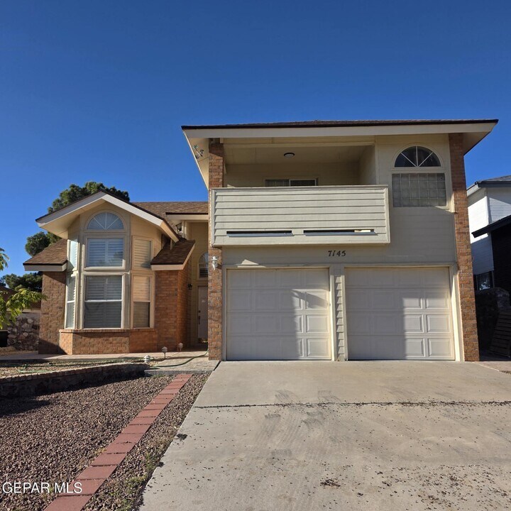 7145 Tierra Taos Dr in El Paso, TX - Building Photo