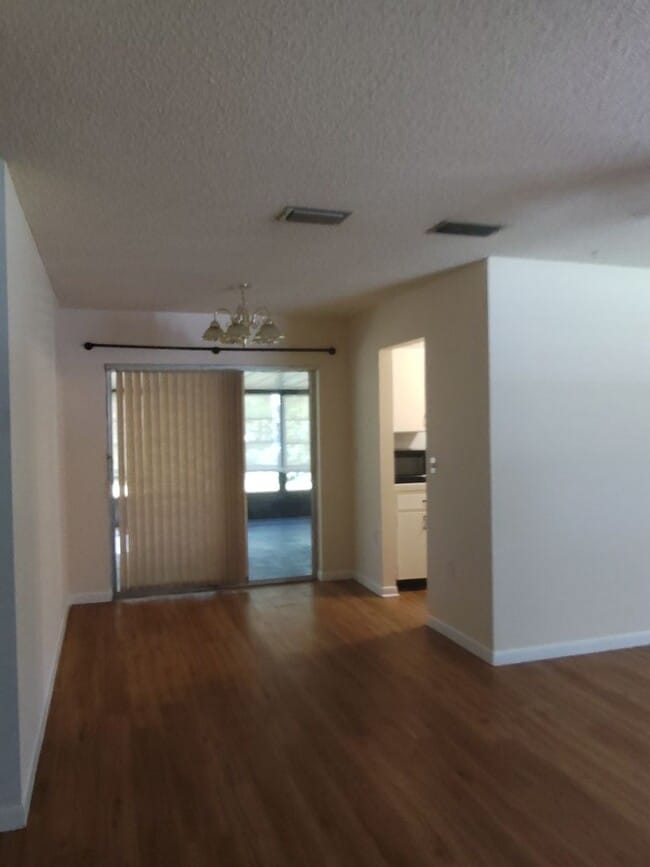10112 N Deltona Blvd in Citrus Springs, FL - Building Photo - Building Photo
