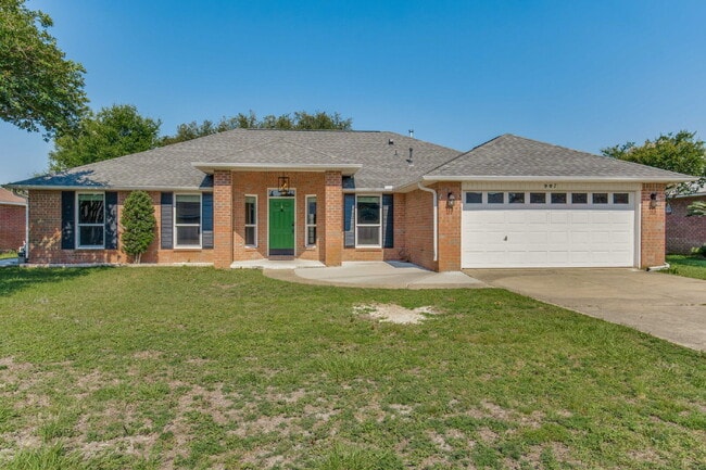 property at 907 Catskill Ln