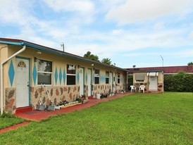 CME Motel in Hollywood, FL - Foto de edificio - Building Photo