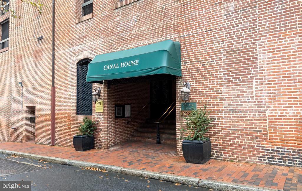 3225 Grace St NW in Washington, DC - Building Photo