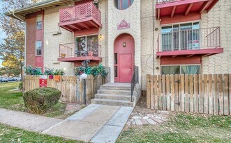 12103 N Melody Dr in Westminster, CO - Building Photo