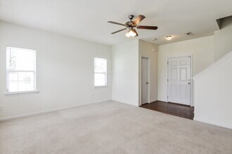 6802 Paint Rock Ln in Raleigh, NC - Building Photo - Building Photo
