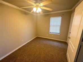 1601-1603-1603 Park Pl, Unit 424 in Sherman, TX - Building Photo - Building Photo