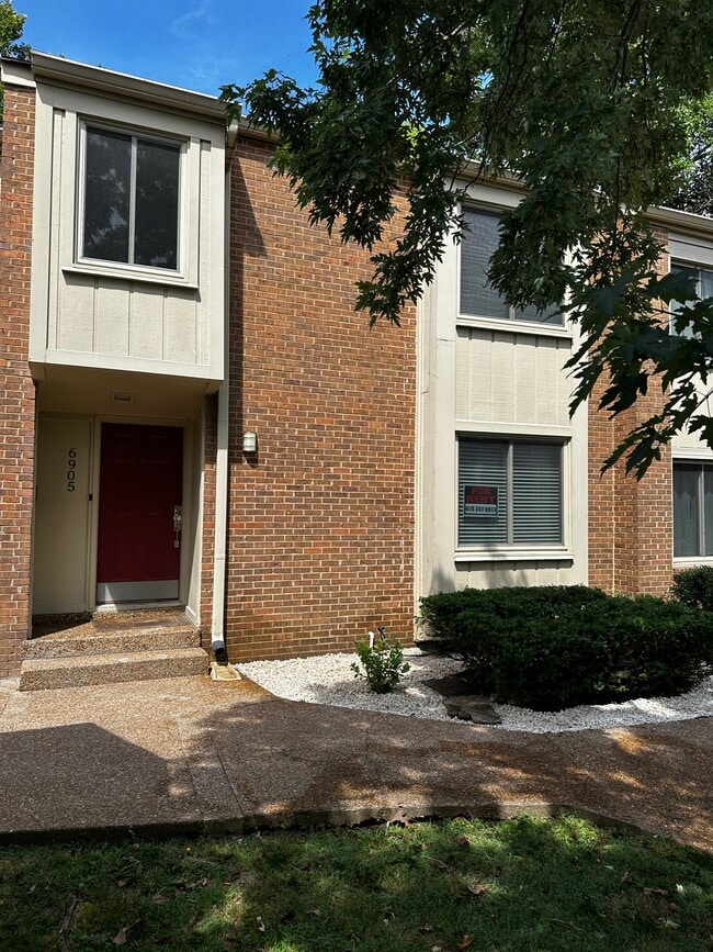 6905 Highland Park Dr in Nashville, TN - Building Photo - Building Photo