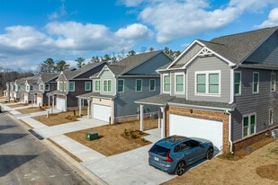 Tranquil Gardens in Acworth, GA - Building Photo