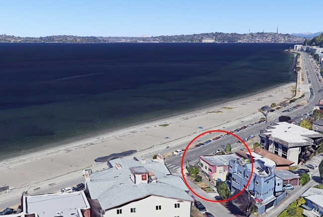 2430 Alki Ave SW in Seattle, WA - Building Photo - Building Photo