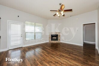 614 Canvas Ct in Lancaster, TX - Building Photo - Building Photo