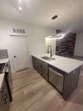 302 W Liberty Dr in Wheaton, IL - Building Photo - Building Photo