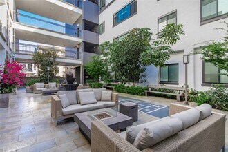 1825 Mission St in San Francisco, CA - Building Photo - Building Photo