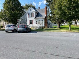 629 Herman Ave, Unit First Floor in Lemoyne, PA - Building Photo