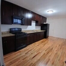 2108 N Keeler Ave in Chicago, IL - Building Photo - Building Photo