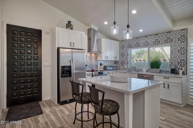 property at 5519 N 71st Pl