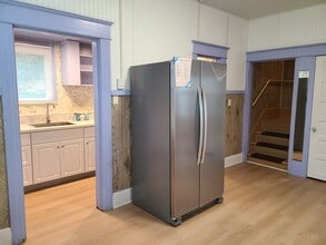 5708 7th Ave S in Seattle, WA - Foto de edificio - Building Photo