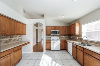 12525 Herons Path Pl in Riverview, FL - Foto de edificio - Building Photo