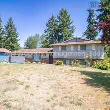 11717 63rd Ave E in Puyallup, WA - Building Photo - Building Photo