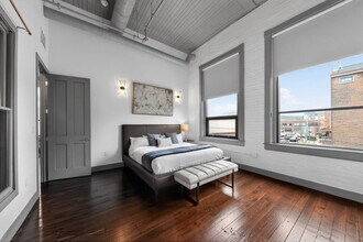 21 E 15th St in Cincinnati, OH - Building Photo - Building Photo