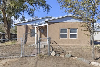 17 Jose I Garcia Rd in Belen, NM - Building Photo - Building Photo