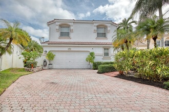 2070 Chagall Cir in West Palm Beach, FL - Building Photo - Building Photo