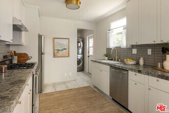 3031 Virginia Rd in Los Angeles, CA - Building Photo - Building Photo