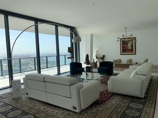 property at 1000 Biscayne Blvd