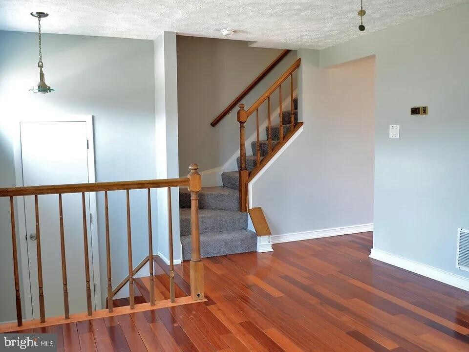 49 Rocky Brook Ct in Woodlawn, MD - Building Photo