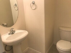 5109 Fireside Ranch Ave in Las Vegas, NV - Building Photo - Building Photo