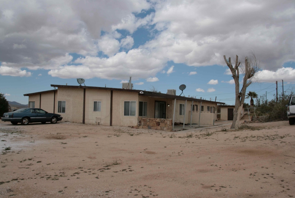 26650 Chipeta Rd in Apple Valley, CA - Foto de edificio