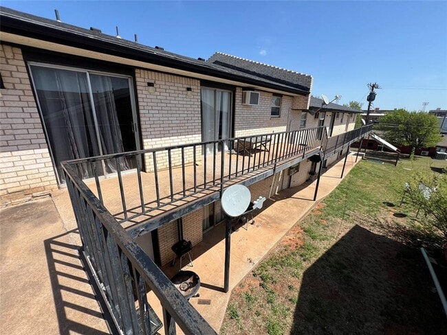 property at 1020 N 6th St