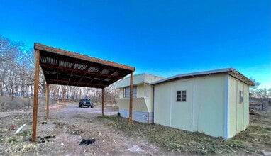 39 3 Cross Ln in Los Lunas, NM - Building Photo - Building Photo