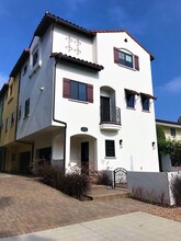 11571 Lemp Ct in North Hollywood, CA - Foto de edificio - Building Photo