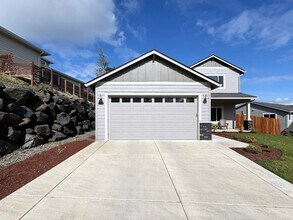 2771 Cascara Dr in Eugene, OR - Building Photo - Building Photo