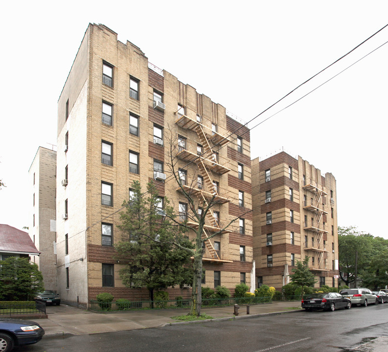 1423 Avenue N in Brooklyn, NY - Foto de edificio