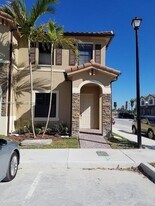 9205 W 33rd Way in Hialeah, FL - Building Photo