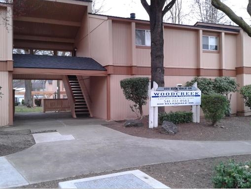 Woodcreek Apartments in Medford, OR - Building Photo