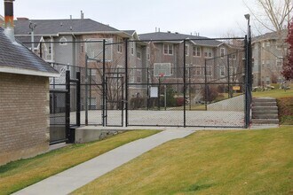 455 Belmont Pl in Provo, UT - Building Photo - Building Photo