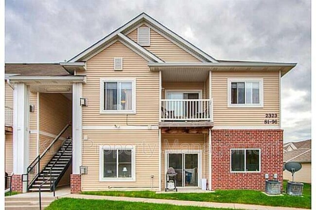 2323 E Porter Ave in Des Moines, IA - Foto de edificio - Building Photo