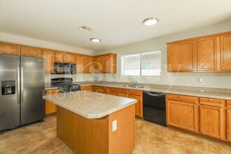 5878 E Cedarbird Dr in Tucson, AZ - Building Photo - Building Photo