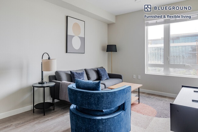 3560 Rambla Pl