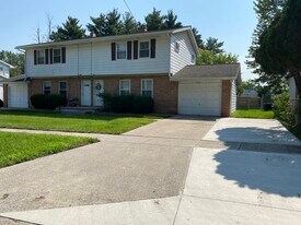 4552 Baylor Ct in Saginaw, MI - Building Photo