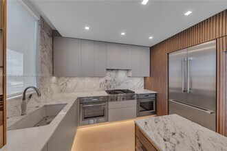 3535 S Ocean Dr, Unit 1003 in Hollywood, FL - Building Photo - Building Photo