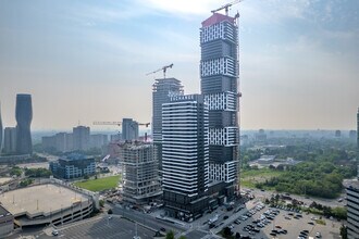 Building B in Mississauga, ON - Building Photo - Building Photo