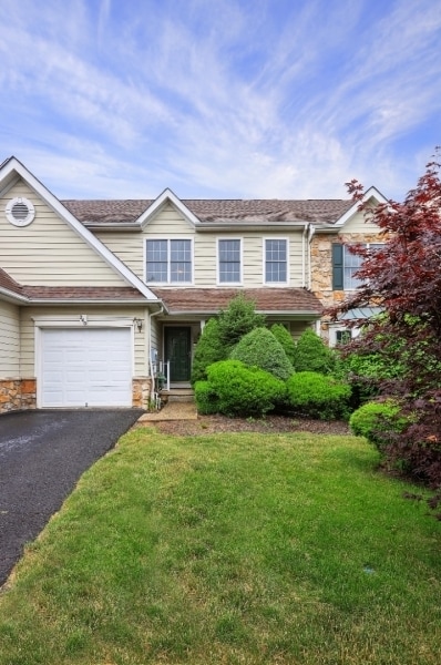 240 Patriot Hill Dr in Bernards, NJ - Building Photo - Building Photo