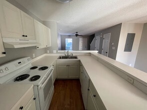 6718 Bryant St in Myrtle Beach, SC - Building Photo - Building Photo