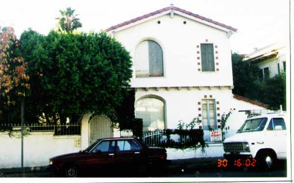 Casa Del Rio Apartments in Long Beach, CA - Foto de edificio