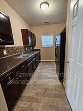 2318 Hackamore Dr in Atlanta, GA - Building Photo - Building Photo