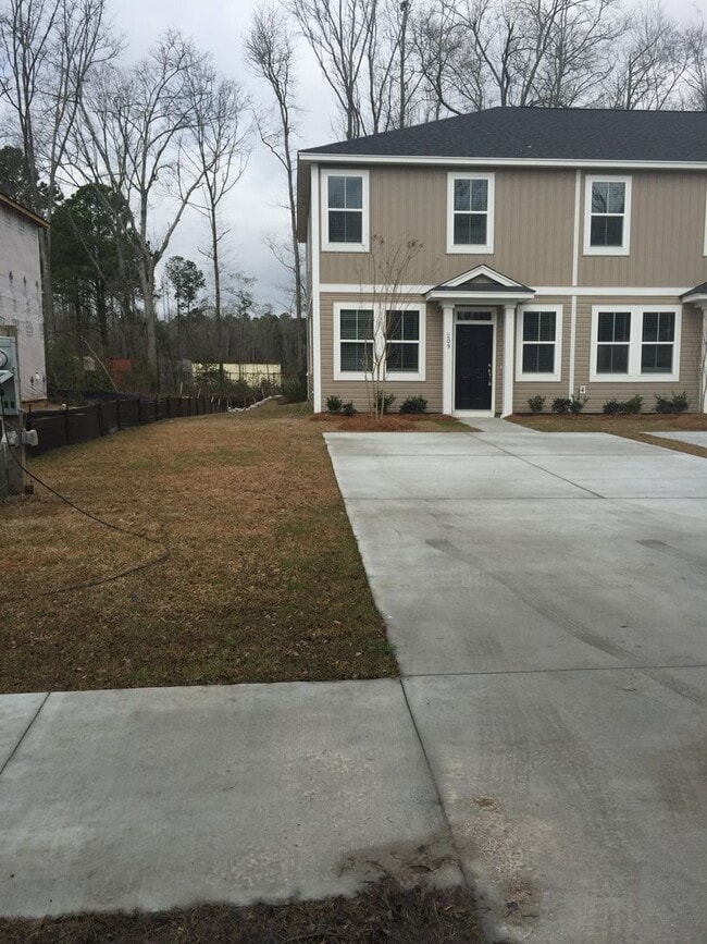 209 Alston St in Summerville, SC - Building Photo - Building Photo