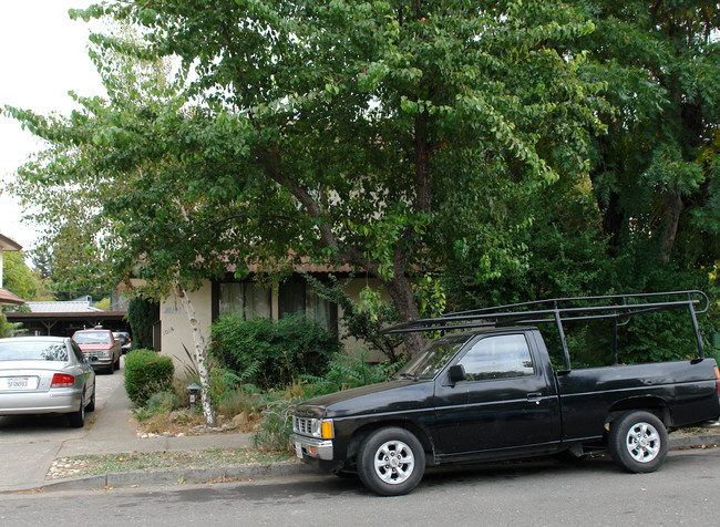 1014 3rd St in Novato, CA - Building Photo - Building Photo